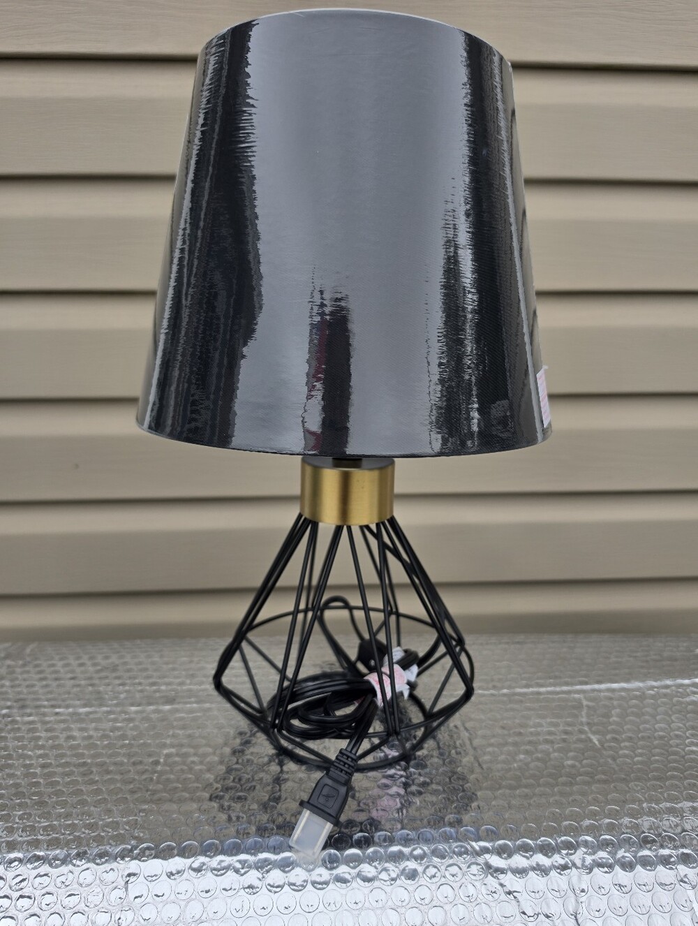 Geometric WIRE  Table Lamp Brand NEW 16.5 Height